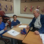 מתנדבים מהקהילה בבית ספר גולן