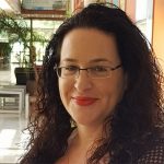 רוקדת כל הדרך לשבת