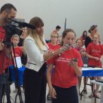 מרימים את האפ