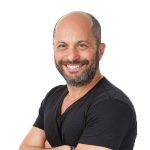 מכירים את התקשורת מקרוב