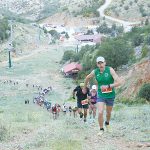 כבשו את ההר ברגליים