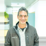 קודם כול, הילדים והנוער